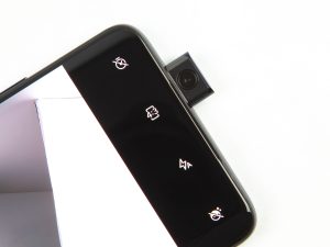 Pictures of the OnePlus 7 Pro.
