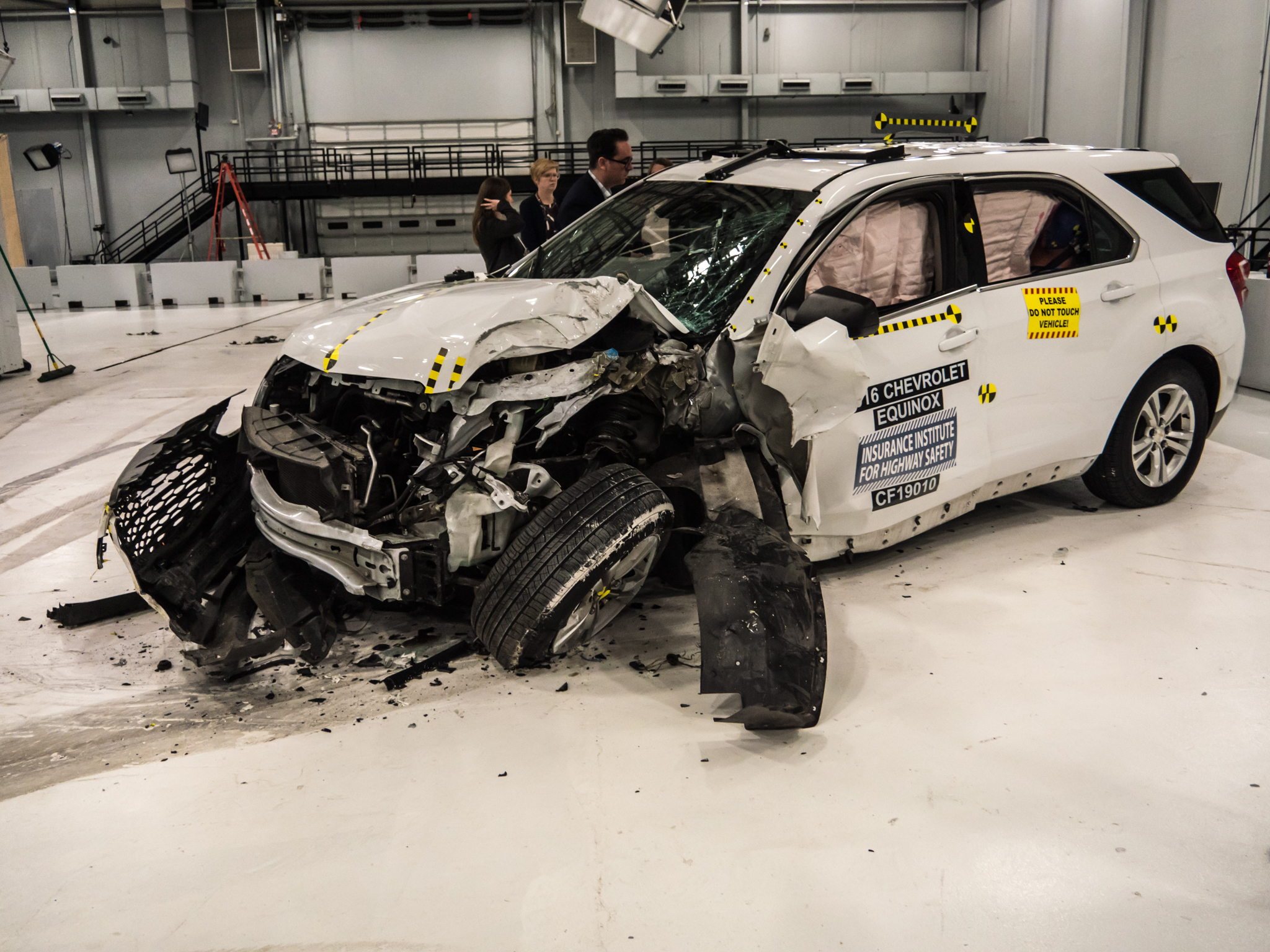 https://cdn.arstechnica.net/wp-content/uploads/2019/05/IIHS-visit-2019-2.jpg