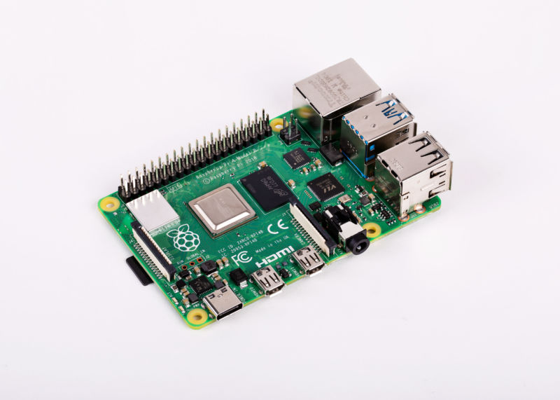 Raspberry Pi bootloader enables OS installs with no separate PC required