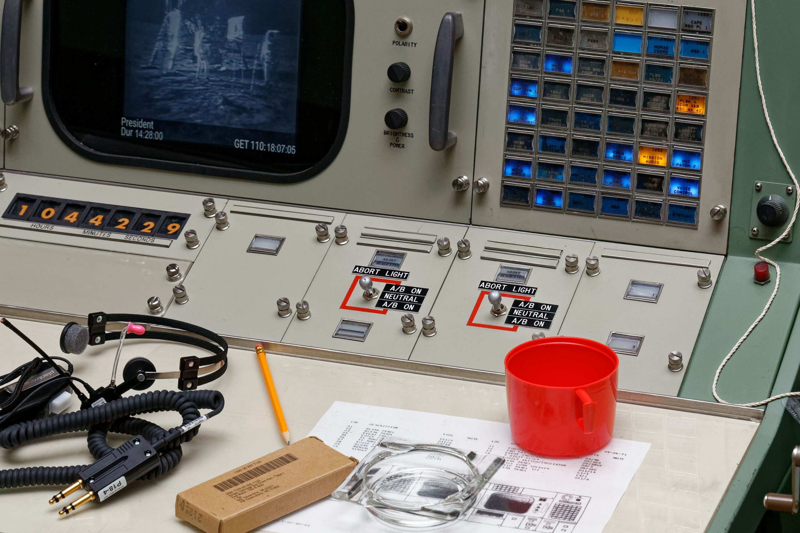 NASA’s restored Apollo Mission Control is a slice of ’60s life, frozen ...