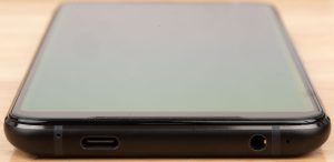 Pictures of the Asus ROG Phone II.