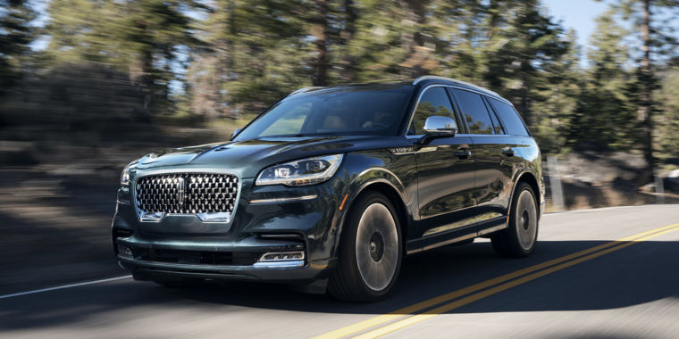 photo of The Lincoln Aviator uses cameras to read the road, smooth out big potholes image