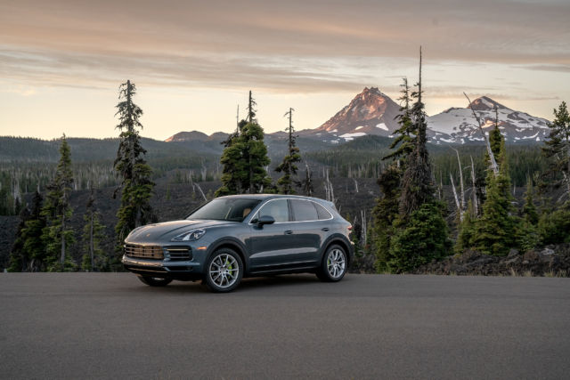 Porsche Cayenne E Hybrid First Drive This Plug In Hybrid Is A Blast Ars Technica