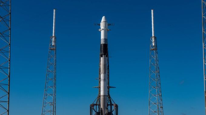 SpaceX scrubs third Dragon flight due to weather, will try again ...