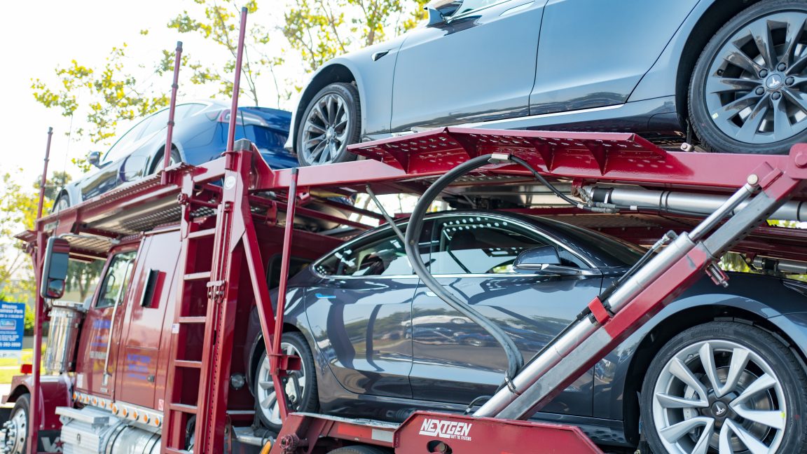 Tesla delivered a record number of cars in the second quarter - Ars ...