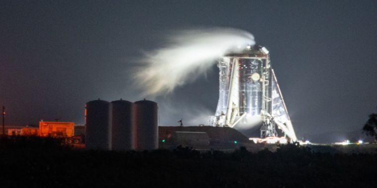 photo of With a launch and a hop coming up, SpaceX has a big week ahead image