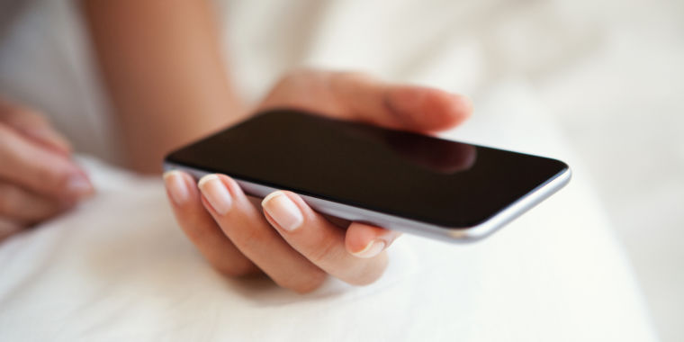 Court: Girl broke child porn law by texting explicit video of herself | Ars Technica