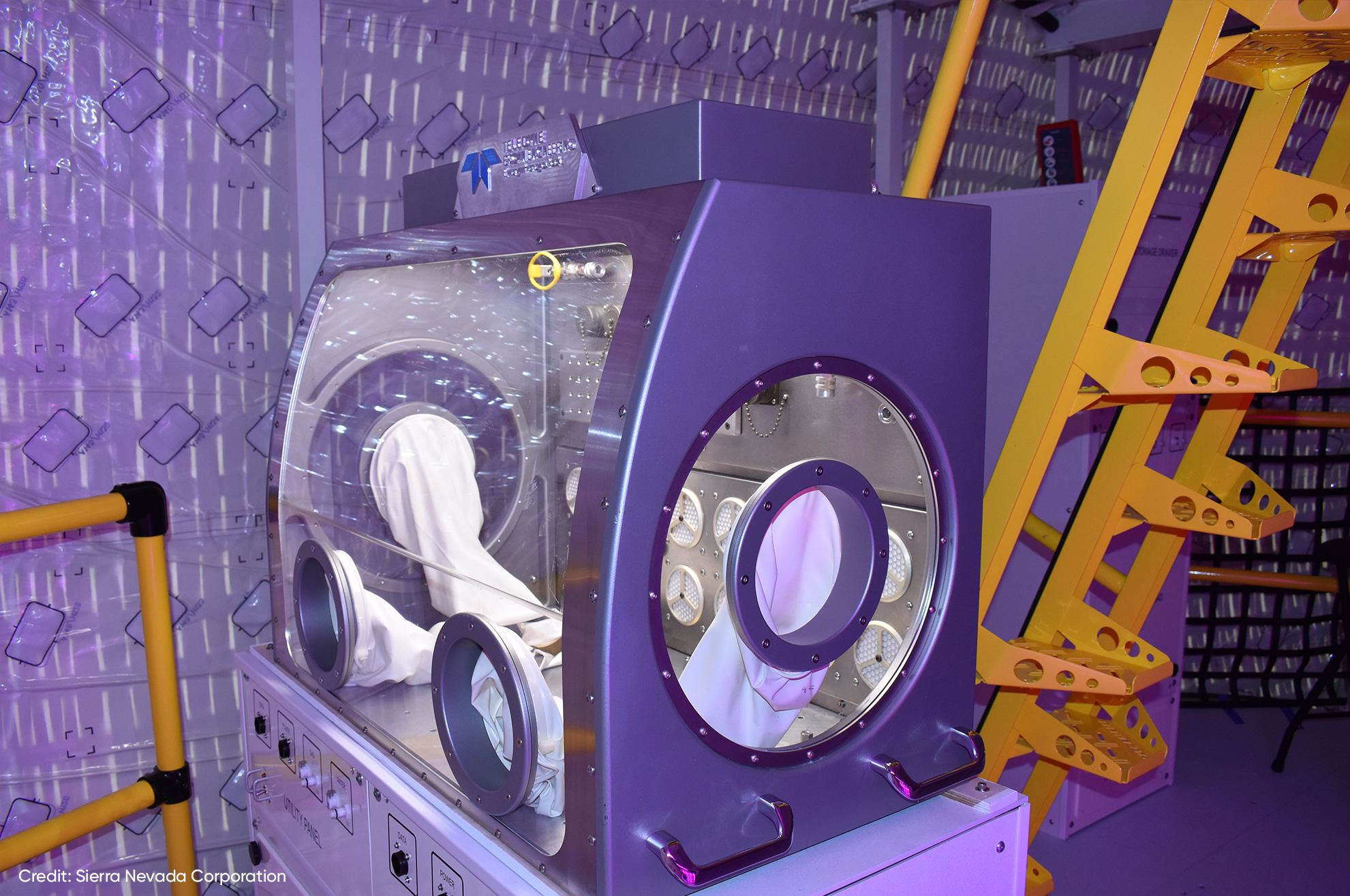 One could fly to Mars in this spacious habitat and not go crazy - Ars ...