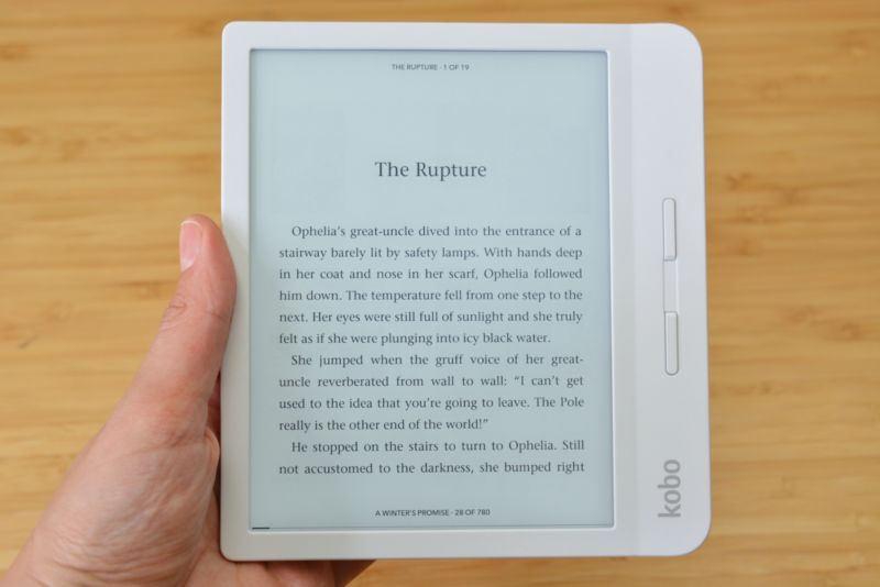 Kobo debuts Libra H2O e-reader, updates software with more tools for readers