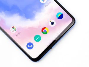 Pictures of the OnePlus 7T.