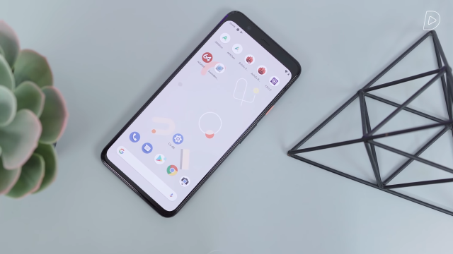Pictures of the Pixel 4.