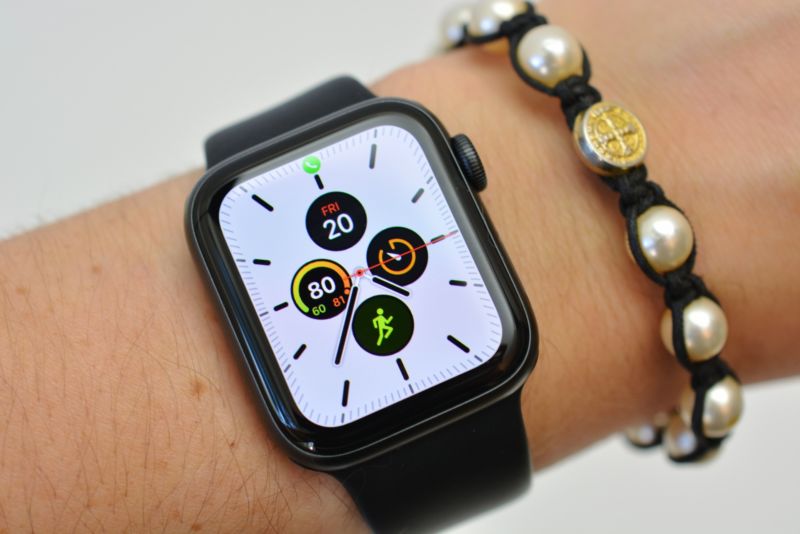 Apple Watch Series 5 review: A better, more independent timepiece | Ars  Technica