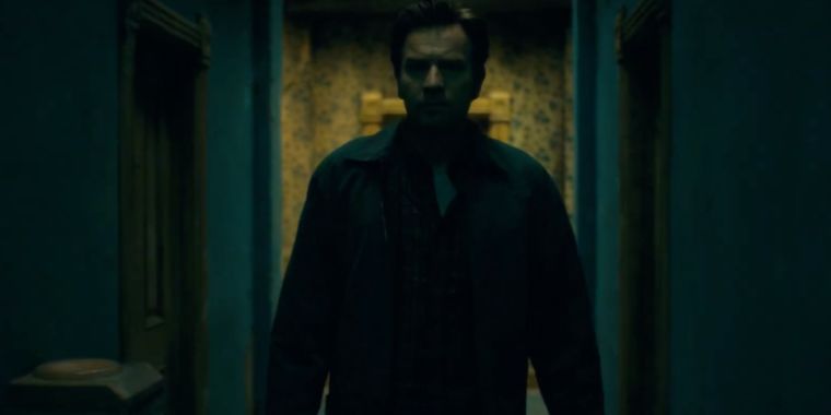 Danny Torrance goes back to the Overlook Hotel in Doctor Sleep trailer ...