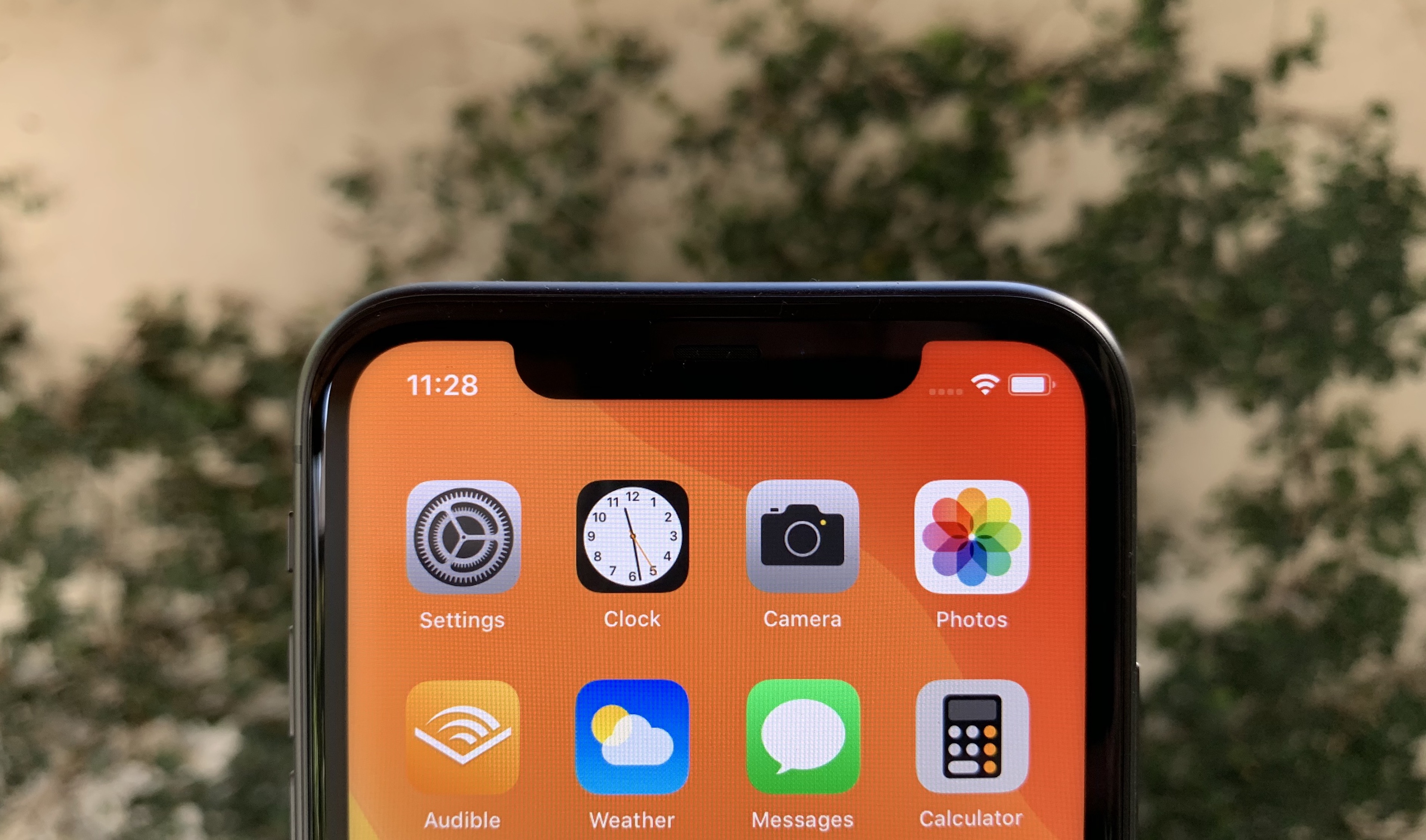 Oplossen Krijt Slechthorend iPhone 11 review: The most attractive choice in Apple's best lineup in  years | Ars Technica