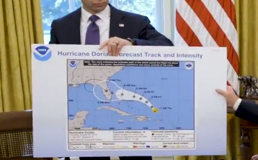 Closer view of doctored hurricane map. 