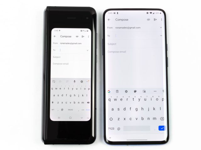 Pictures of the Galaxy Fold.