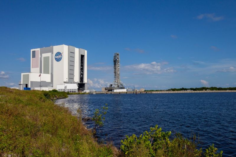 KSC-20190910-PH_JBS01_0100_large-800x533