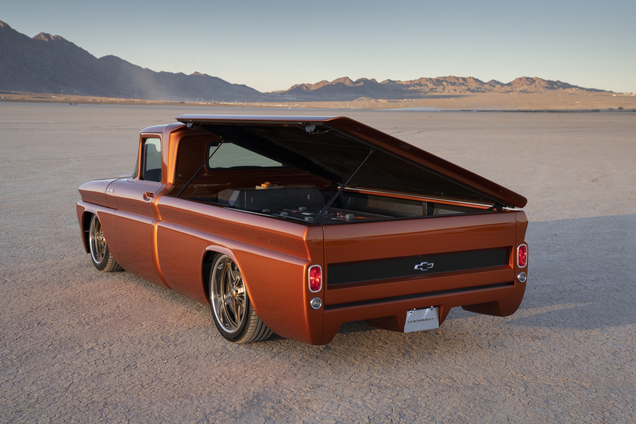 E Hot Rods These electric hot rods point the way to future restomods - Ars Technica