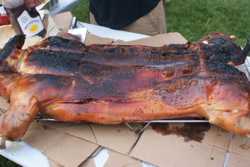 Image of a roast pig.