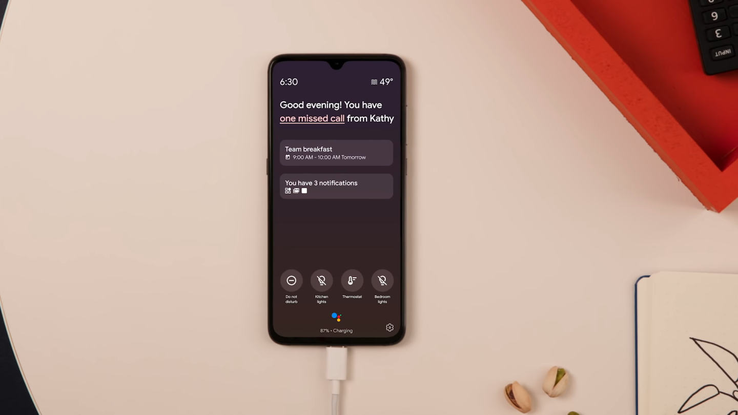Android’s new “Ambient Mode” turns a charging phone into a smart ...
