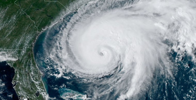 Image of a hurricane approaching land.