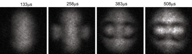 Quantum knots in a superfluid resemble smoke rings. 