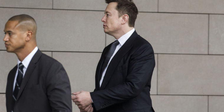 Musk takes the stand in first day of “pedo guy” trial | Ars Technica