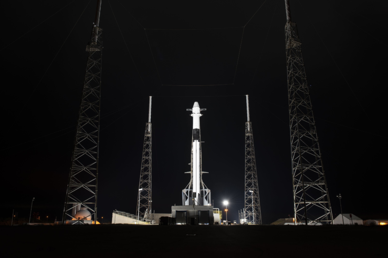 A new Falcon 9 rocket stands on the launch pad at Space Launch Complex-40 in Florida.