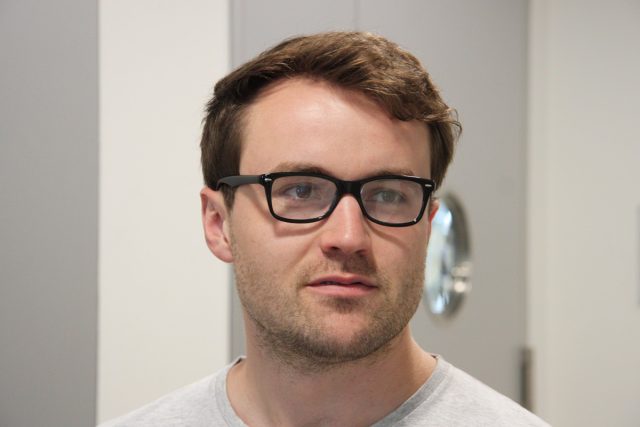 The lenses in ETH doctoral student Julian Koch's glasses contain a short video.