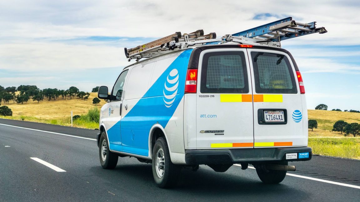 AT&T’s “headcount rationalization”—i.e. job cuts—hits thousands more ...