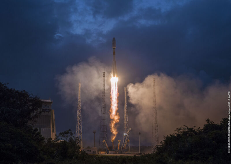 Soyuz ascends from the Spaceport in French Guiana in February, 2019, carrying the first six satellites for OneWeb.