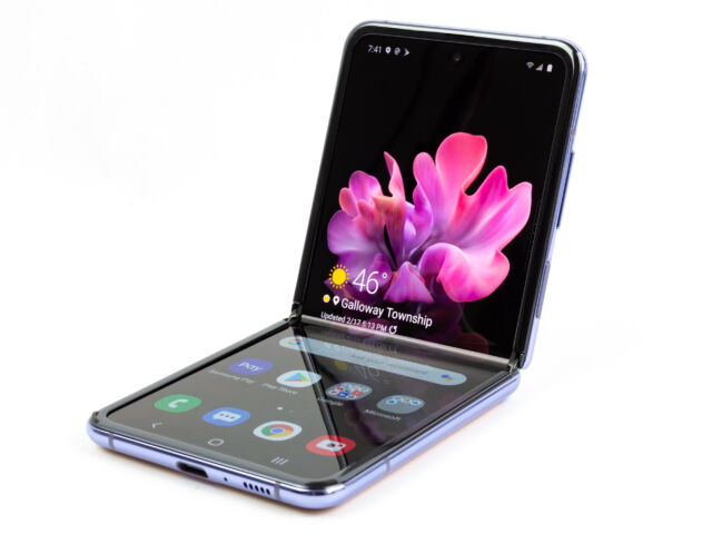 Samsung Galaxy Z Flip Review I Think I Hate Flip Phones Ars Technica