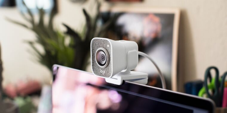 Logitech debuts $169 StreamCam: A streamer-focused, USB-C webcam thumbnail