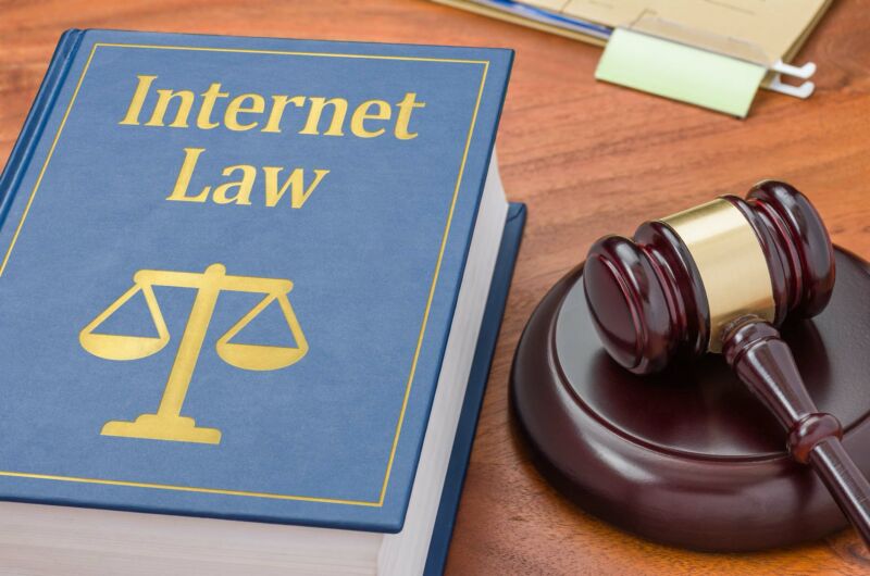 getty-internet-law-800x530.jpg