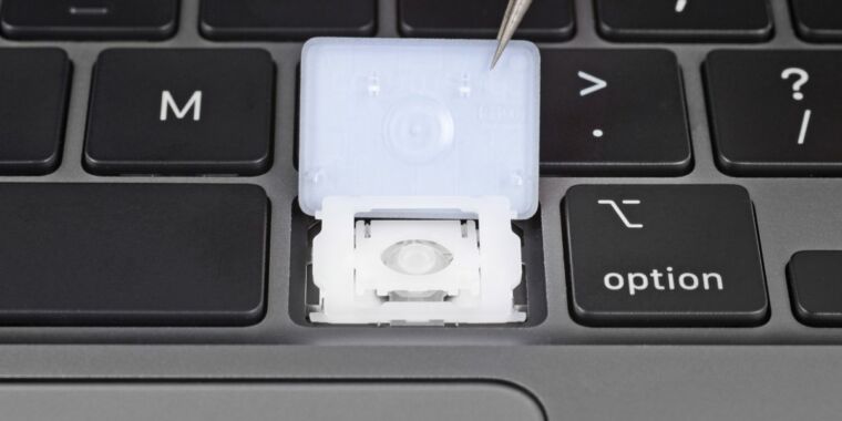 photo of MacBook Air teardown finds positive progress for repairability image