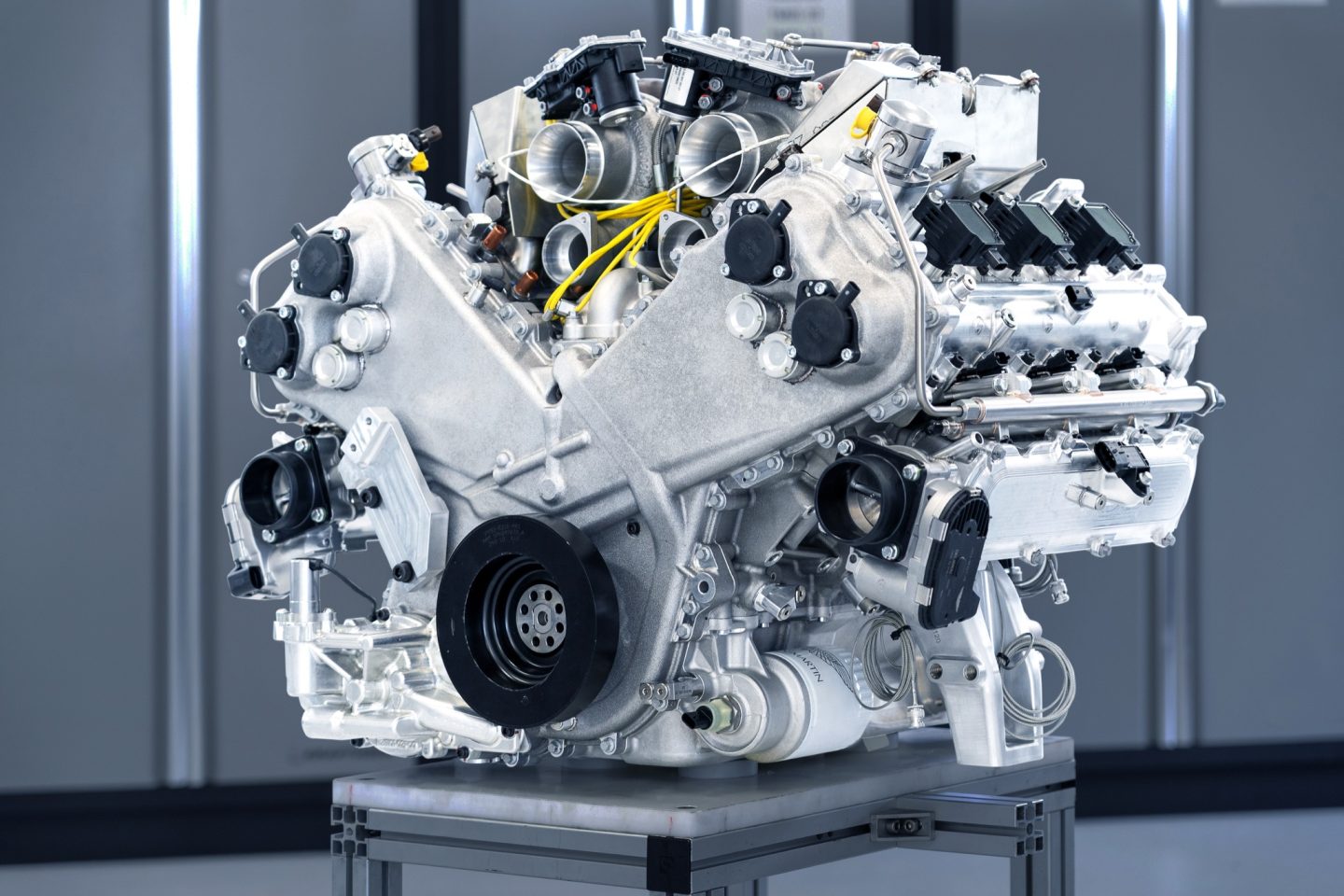 Aston Martin designs a new V6 for James Bond—and the Valhalla hypercar ...