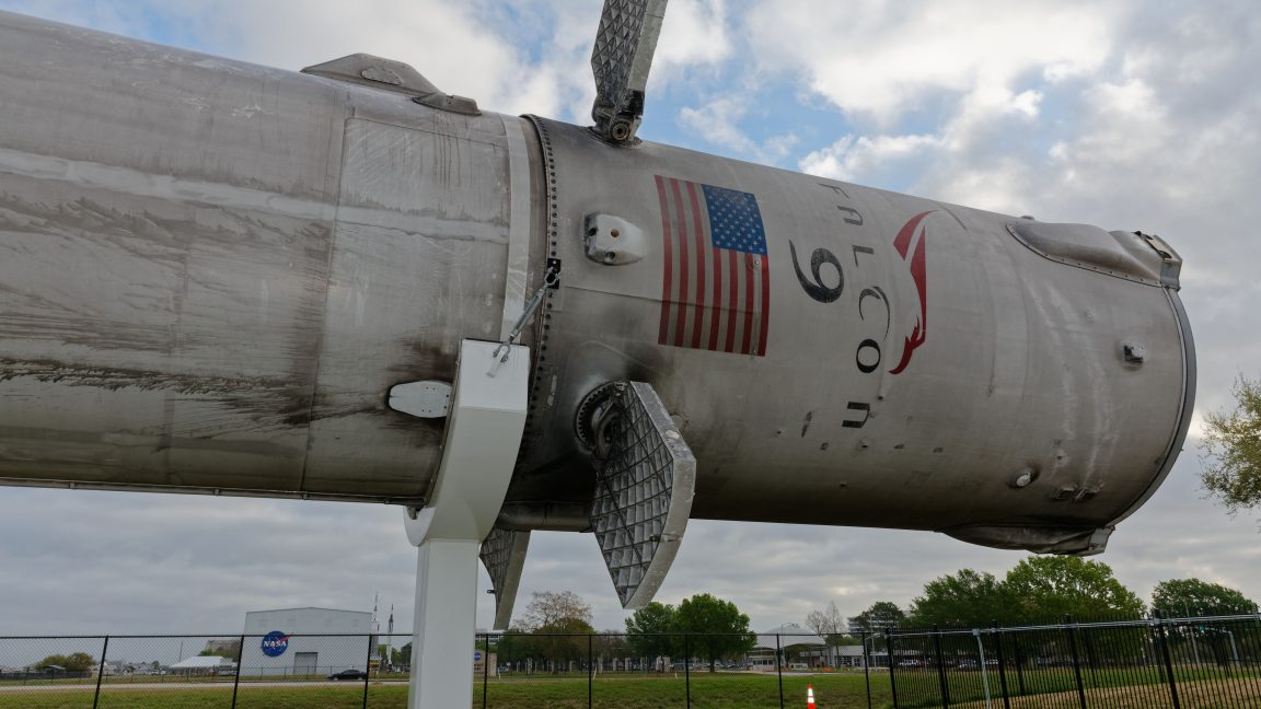 Here's why SpaceX really needed to change out that part on