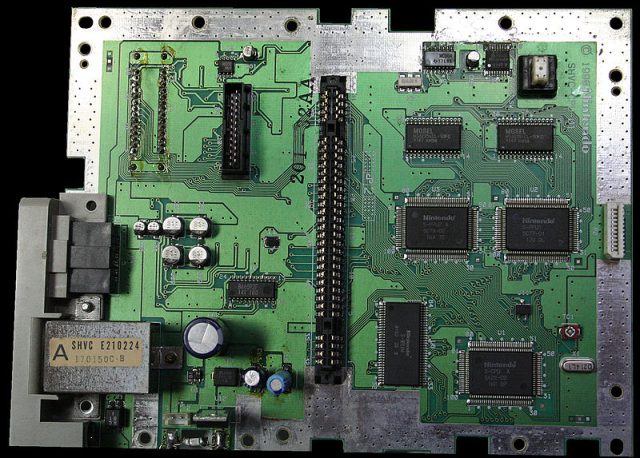 Recréer Cette Carte De Circuit Imprimé Super Famicom Originale Uniquement Dans Un Logiciel Est Plus Difficile Qu’il N’y Paraît.