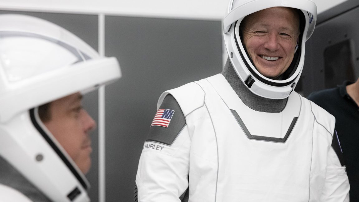 SpaceX’s Crew Dragon gets a launch date—May 27