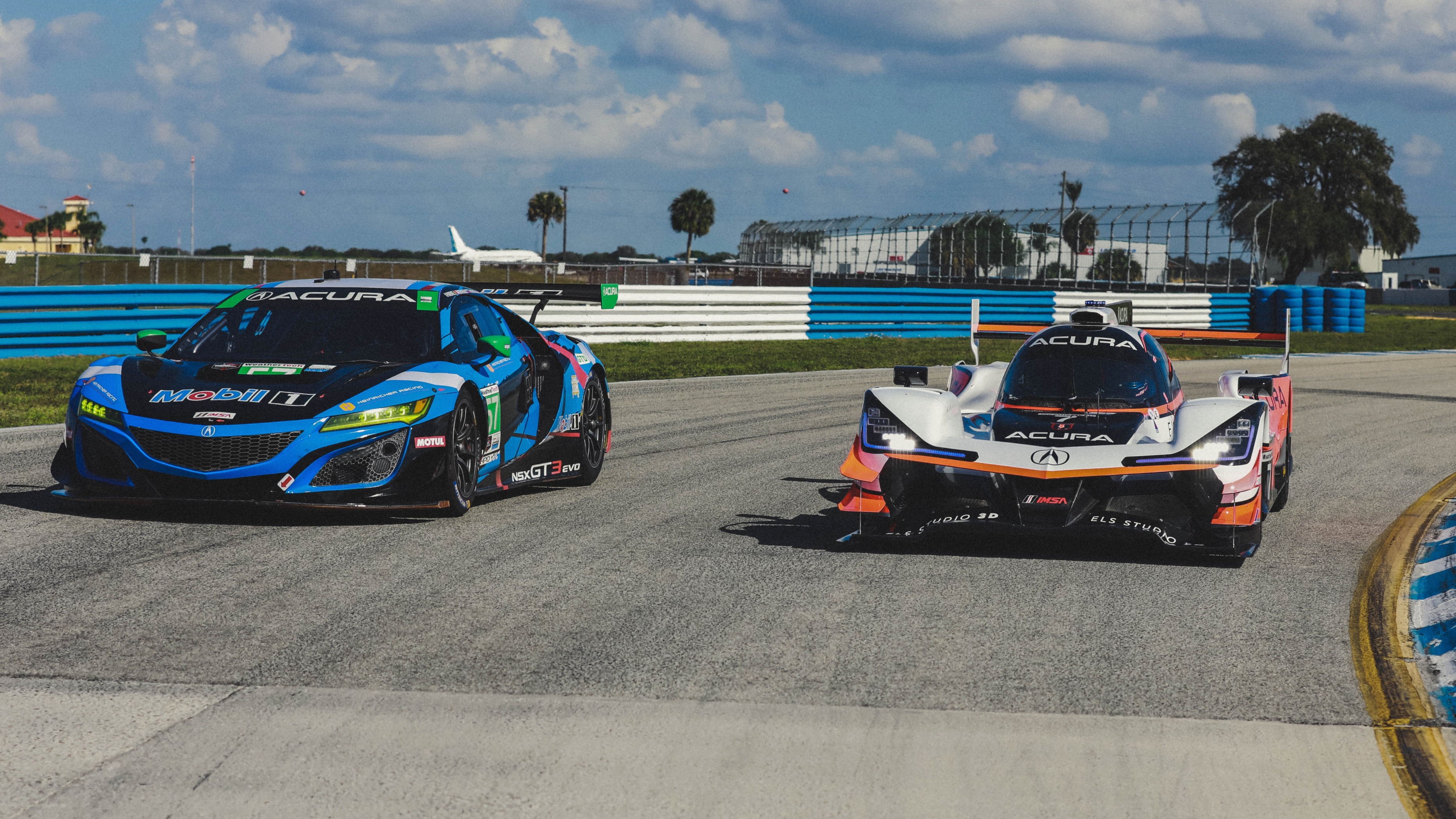 These two racing drivers swapped race cars; here's what they learned | Ars  Technica