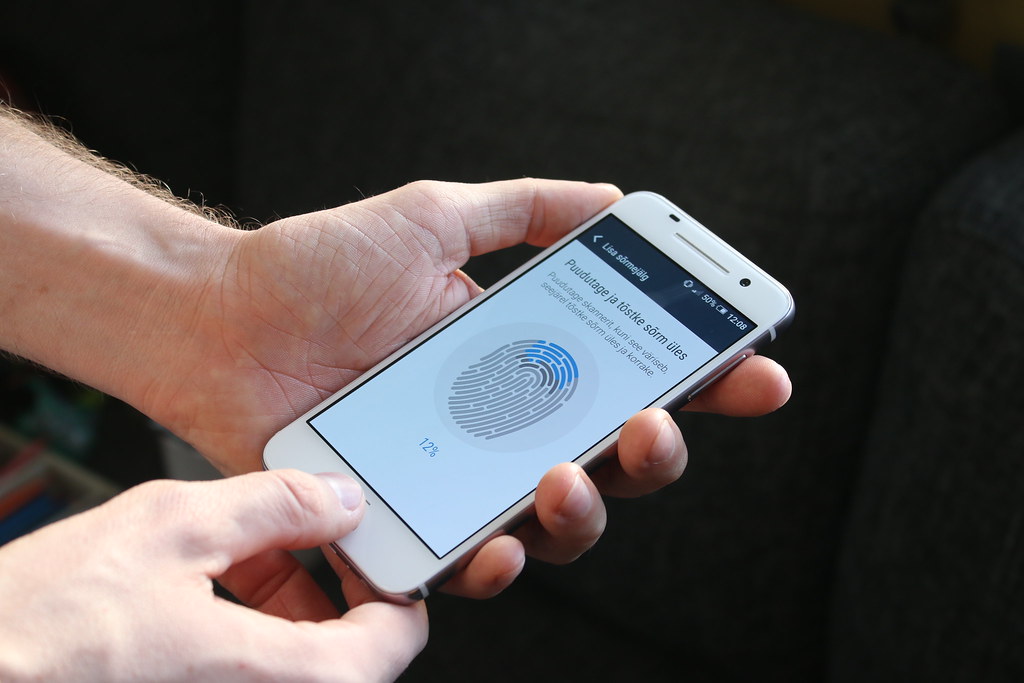 Attackers can bypass fingerprint authentication with an ~80% success rate