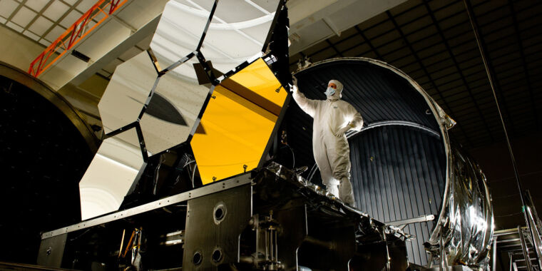 S vesmírnym teleskopom Jamesa Webba došlo k „nehode“.