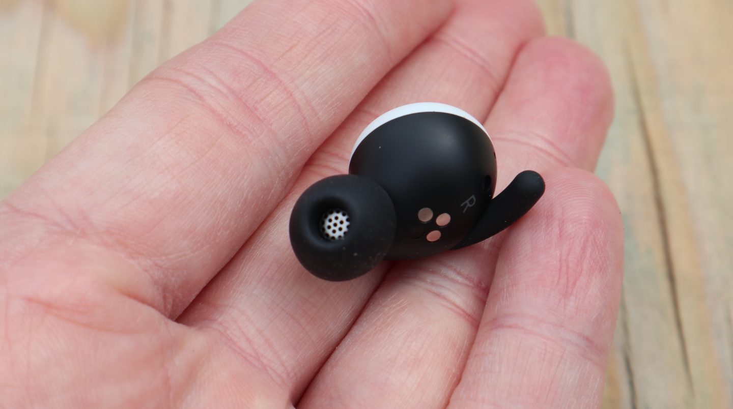 , Pixel Buds 2 anmeldelse: Disse øretelefoner er “meget bedre end OK,” Google