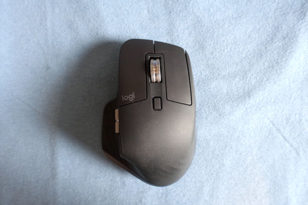 logitech-mx-master-3-4-980x653.jpg