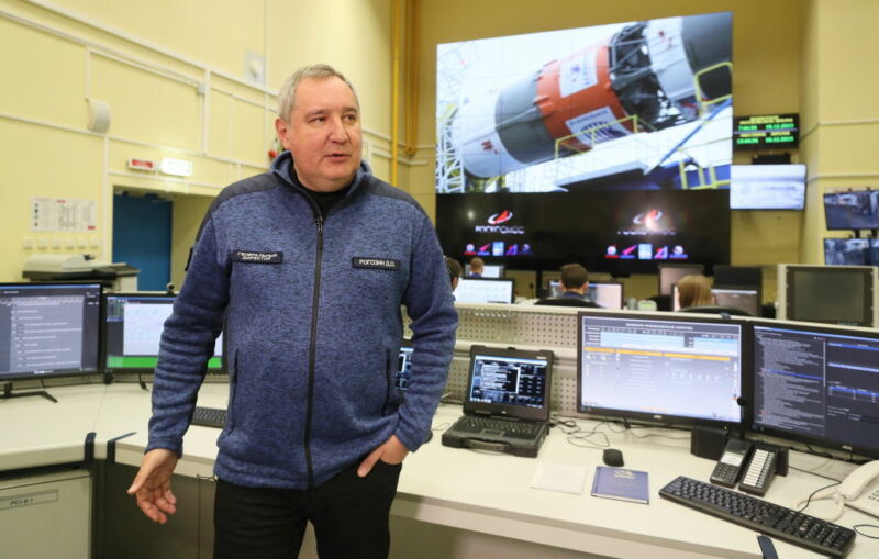 Roscosmos head Dmitry Rogozin visits the control center for a launch pad for the Soyuz-2 carrier rockets at the Vostochny Cosmodrome. 