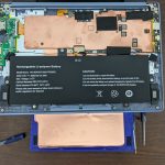 Here we have a look at the battery, which absolutely dominates the majority of the internal volume of the laptop. Notice anything missing yet?