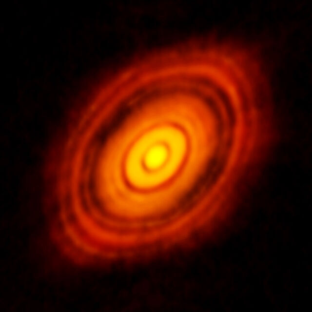 This radio telescope image of the young star HL Tauri clearly shows the protoplanetary disk gaps caused as planets form.  If other planets form in these spaces, they could end up with gas shortages.  