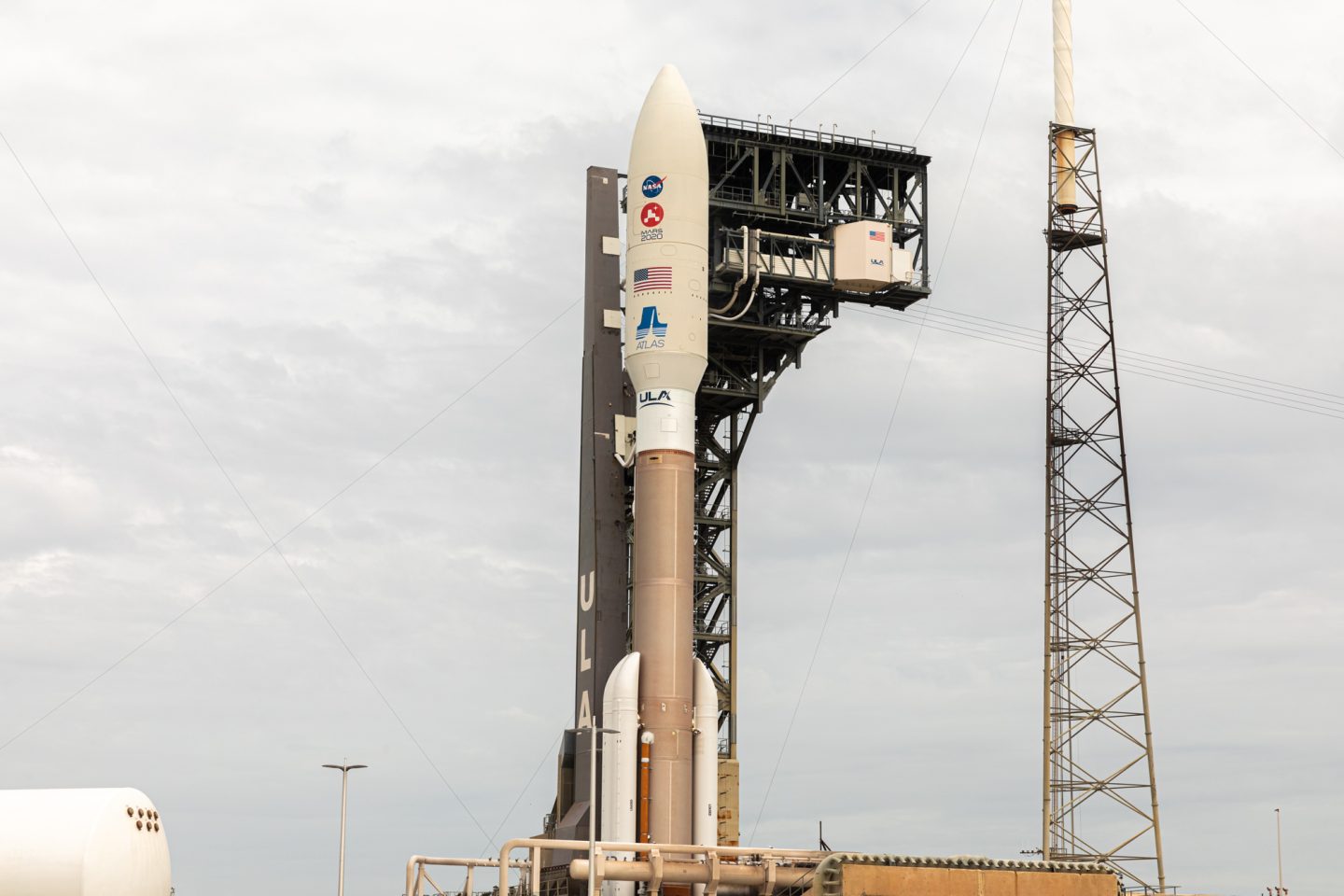 NASA’s most complex, ambitious rover yet is on its way to Mars [Updated ...