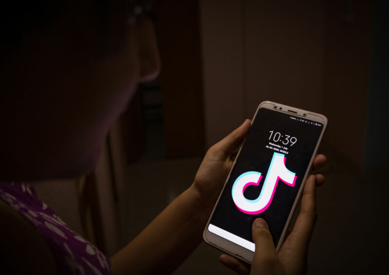 Microsoft a découvert une vulnérabilité dans TikTok qui permettait des rapprochements de compte en un clic