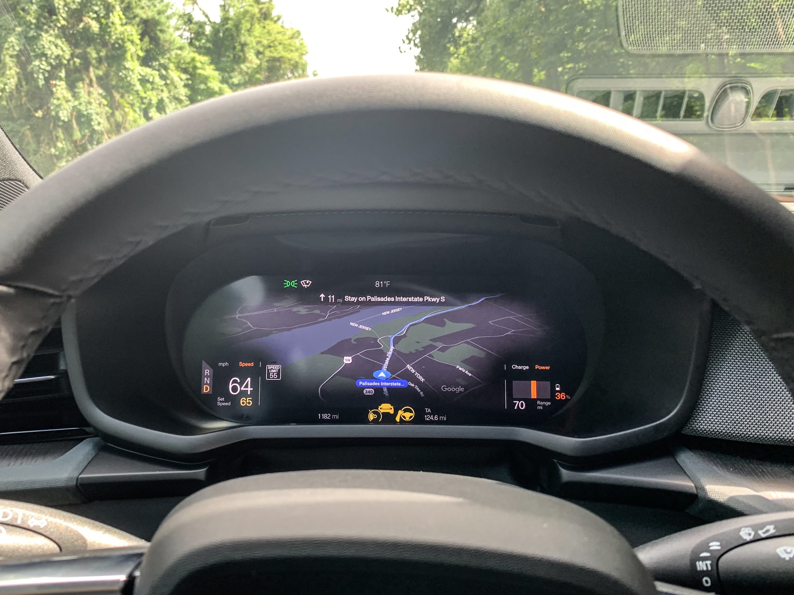 The 12.3-inch main instrument display of a polestar 2